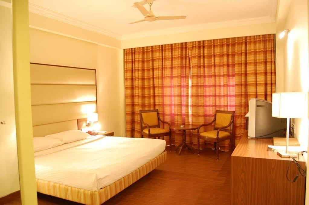 Mapple Abhay Jodhpur Hotel Jodhpur  Bagian luar foto