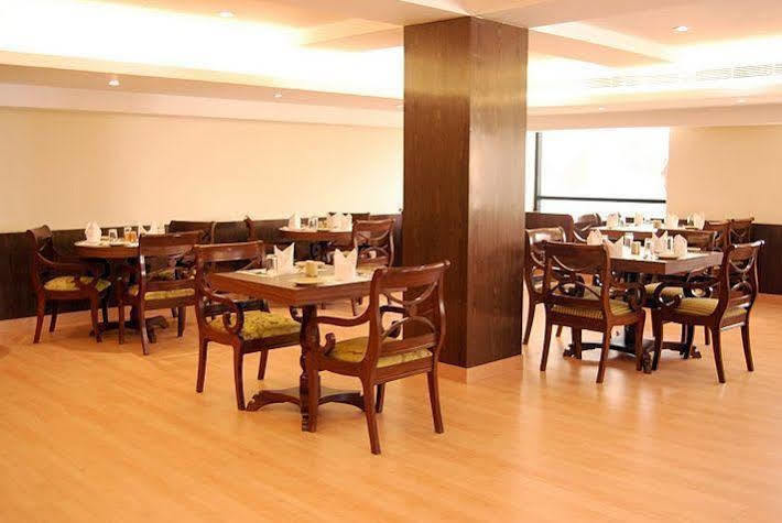 Mapple Abhay Jodhpur Hotel Jodhpur  Bagian luar foto