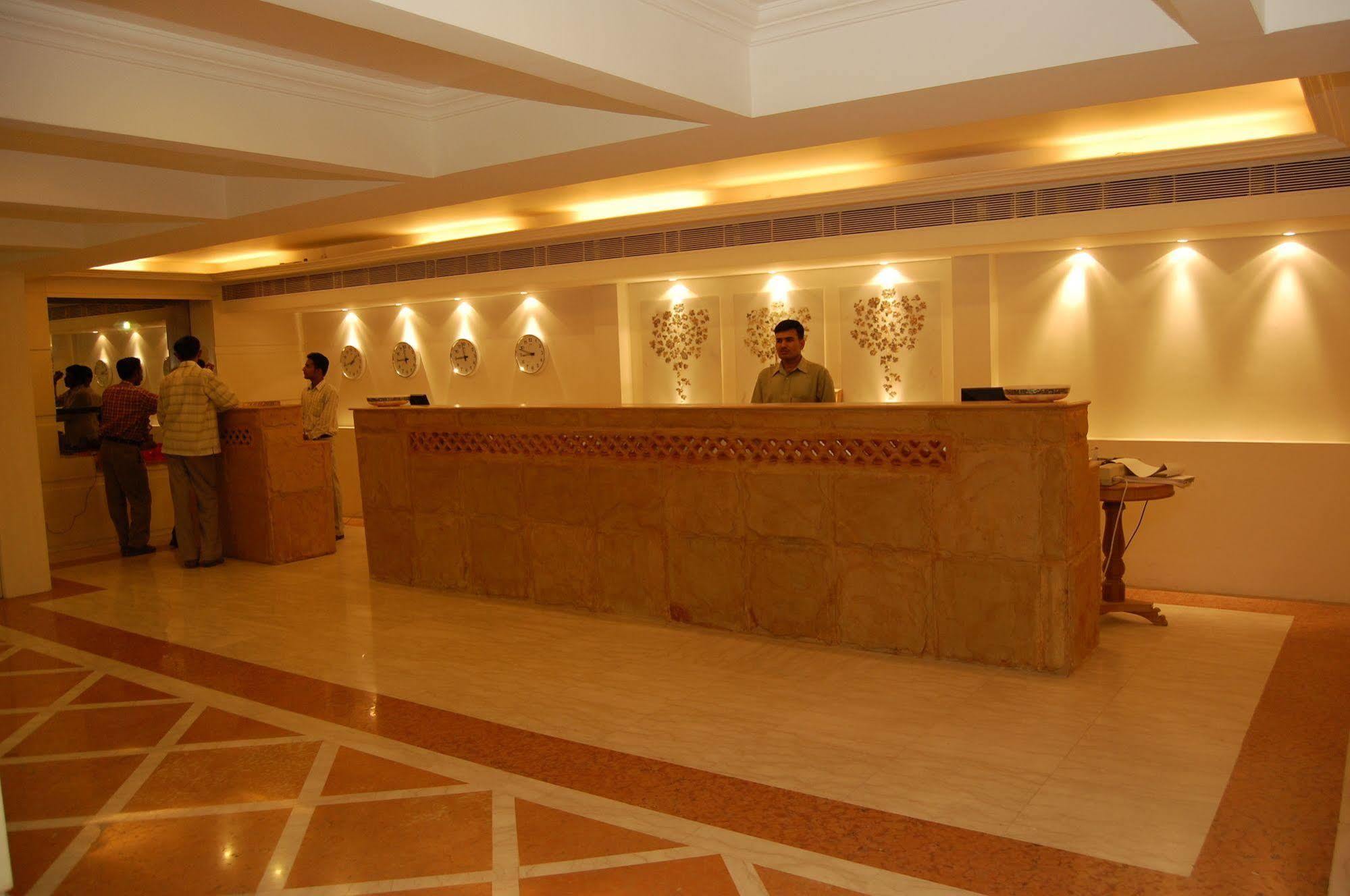 Mapple Abhay Jodhpur Hotel Jodhpur  Bagian luar foto