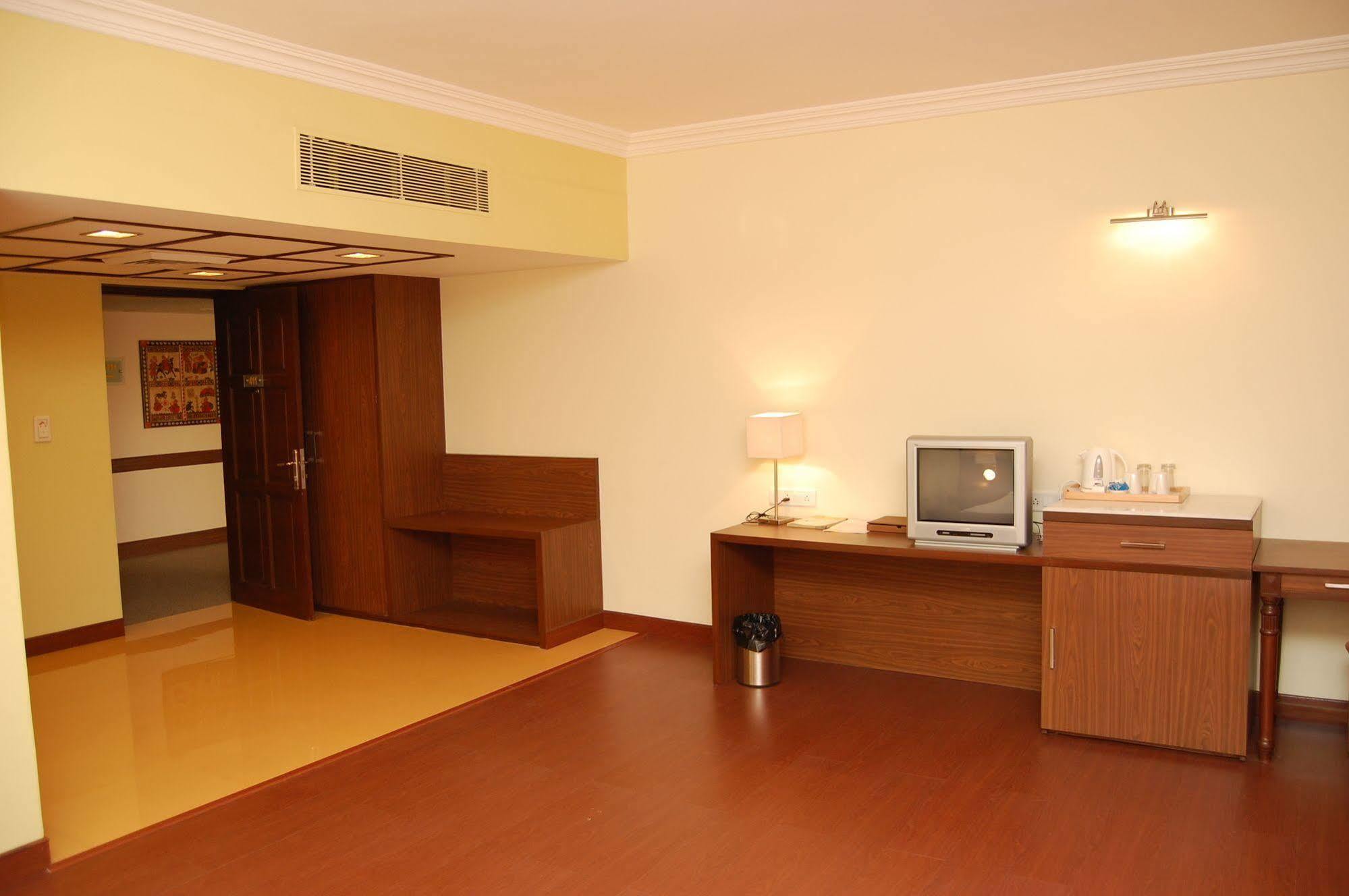 Mapple Abhay Jodhpur Hotel Jodhpur  Bagian luar foto