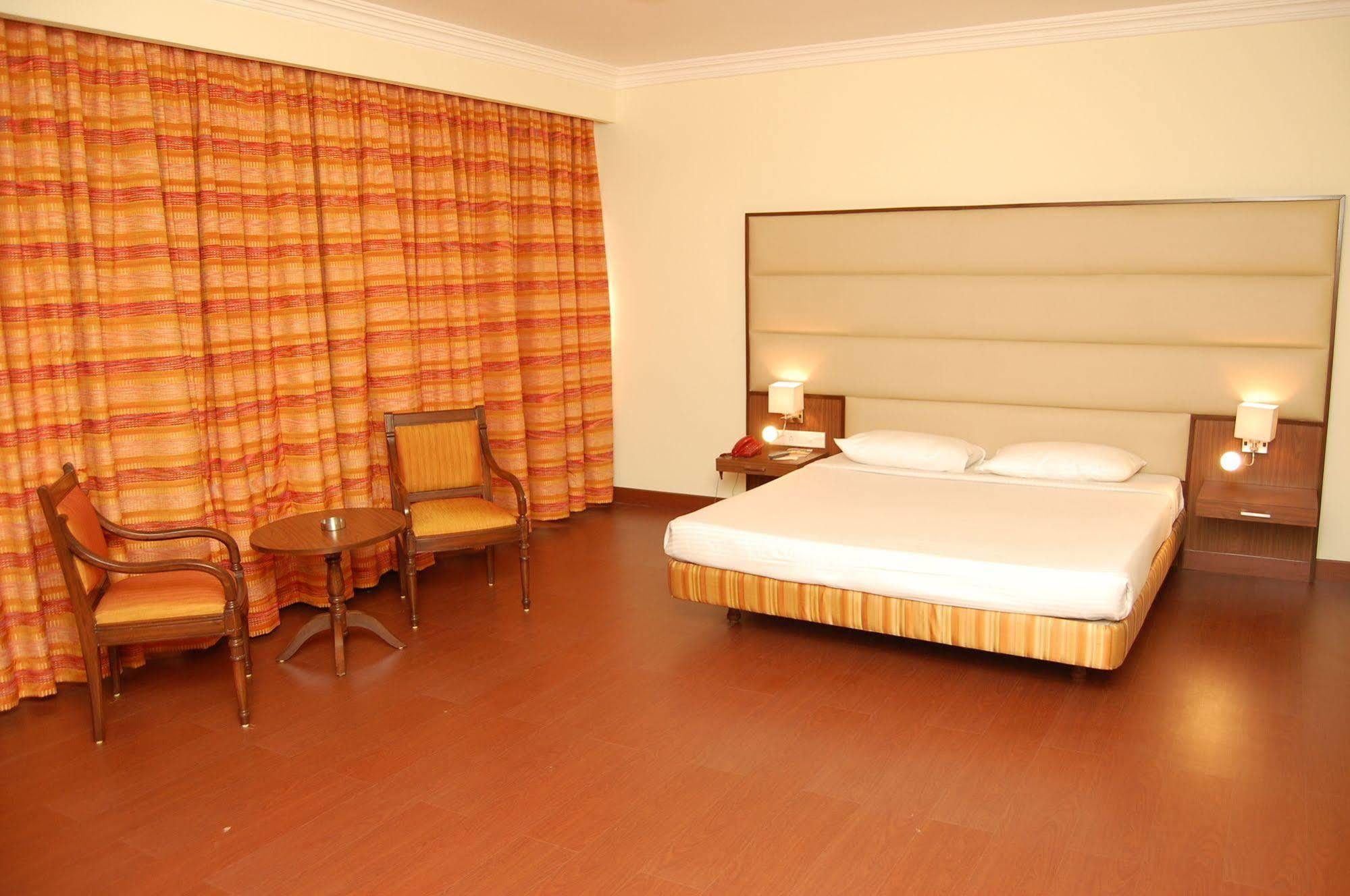 Mapple Abhay Jodhpur Hotel Jodhpur  Bagian luar foto
