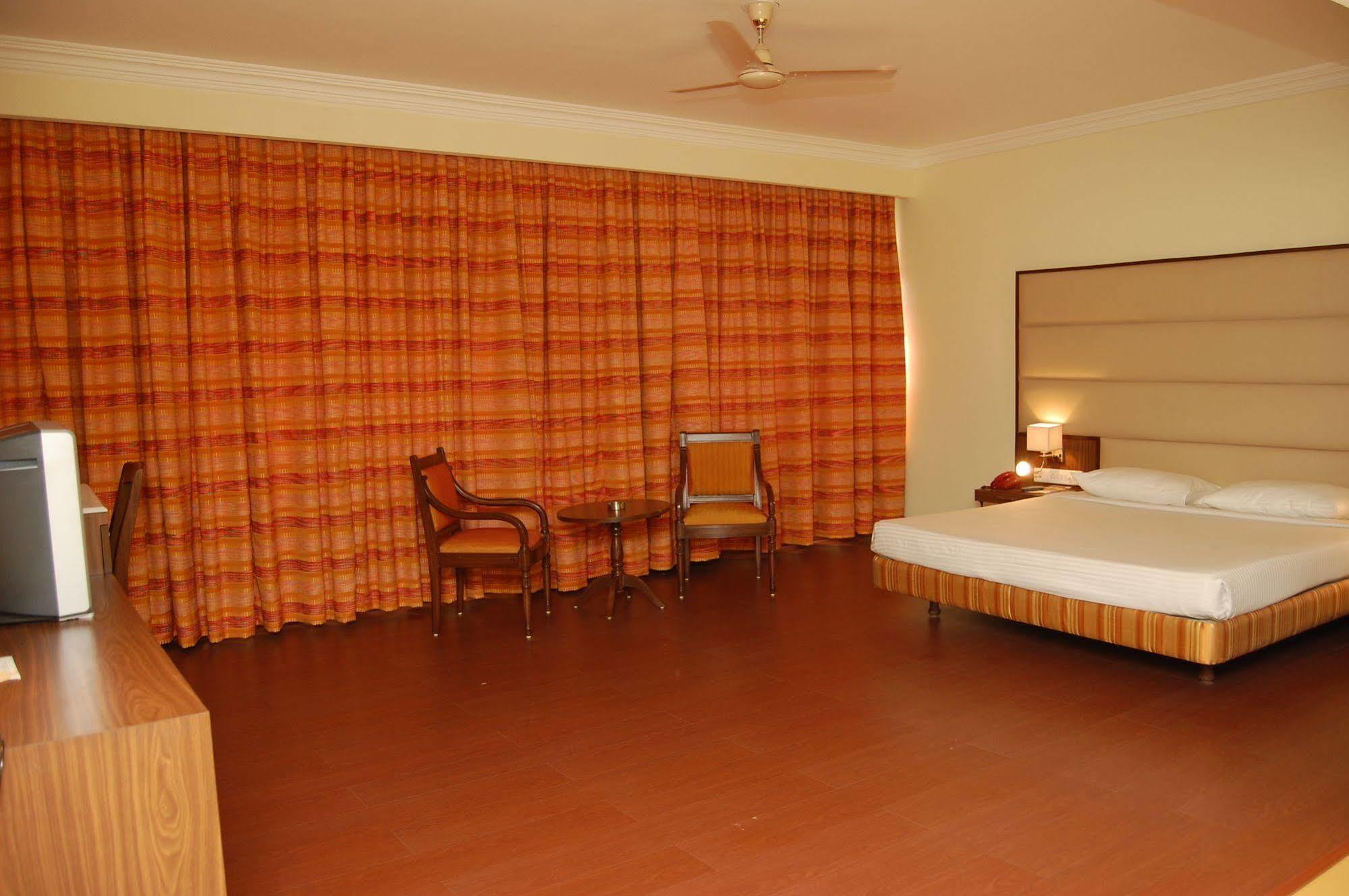 Mapple Abhay Jodhpur Hotel Jodhpur  Bagian luar foto